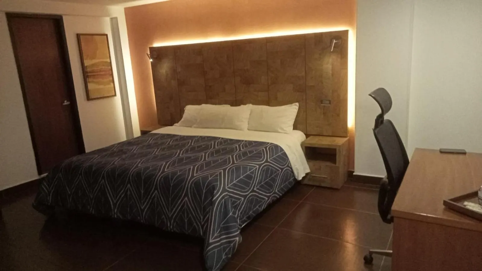 Corcel Modelia - Bp Hotel Bogota